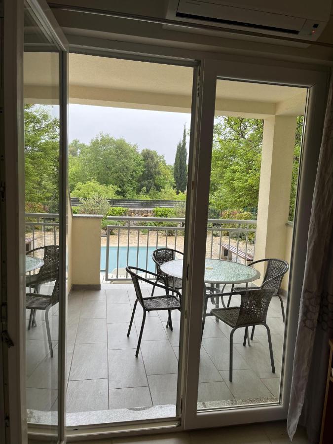 Apartmani Ivica Krk Town Exterior foto