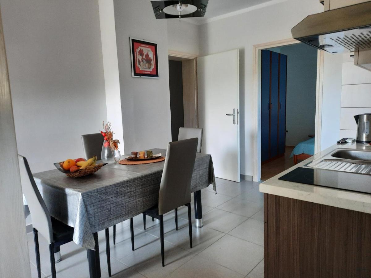 Apartmani Ivica Krk Town Exterior foto